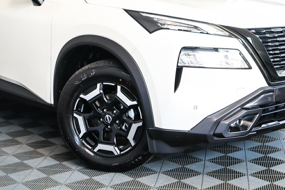 Nissan X-trail image 2