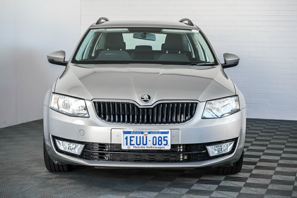 Skoda Octavia image 3