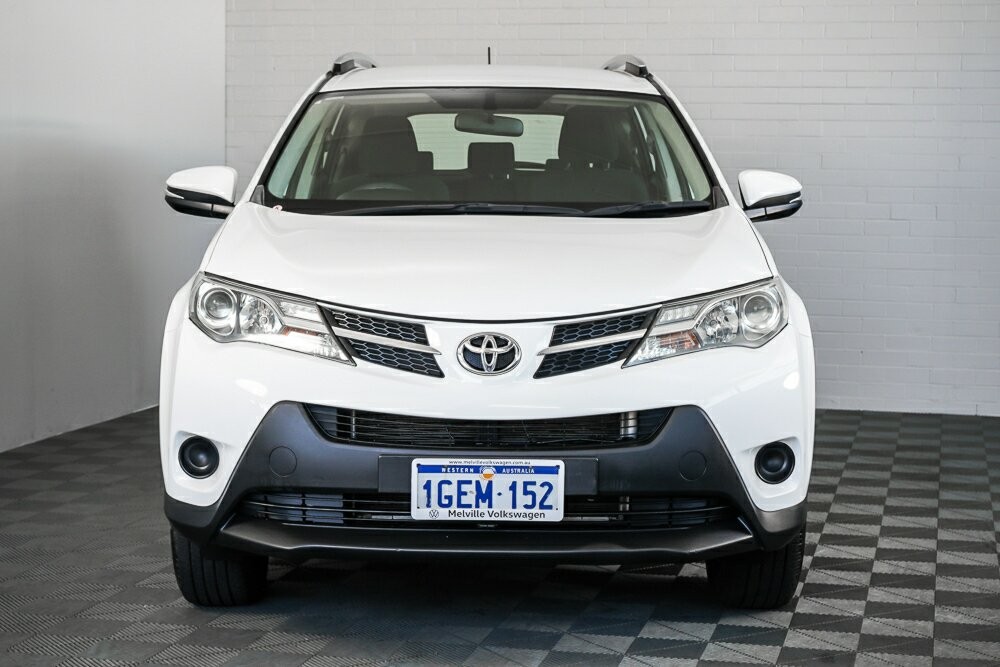Toyota Rav4 image 3