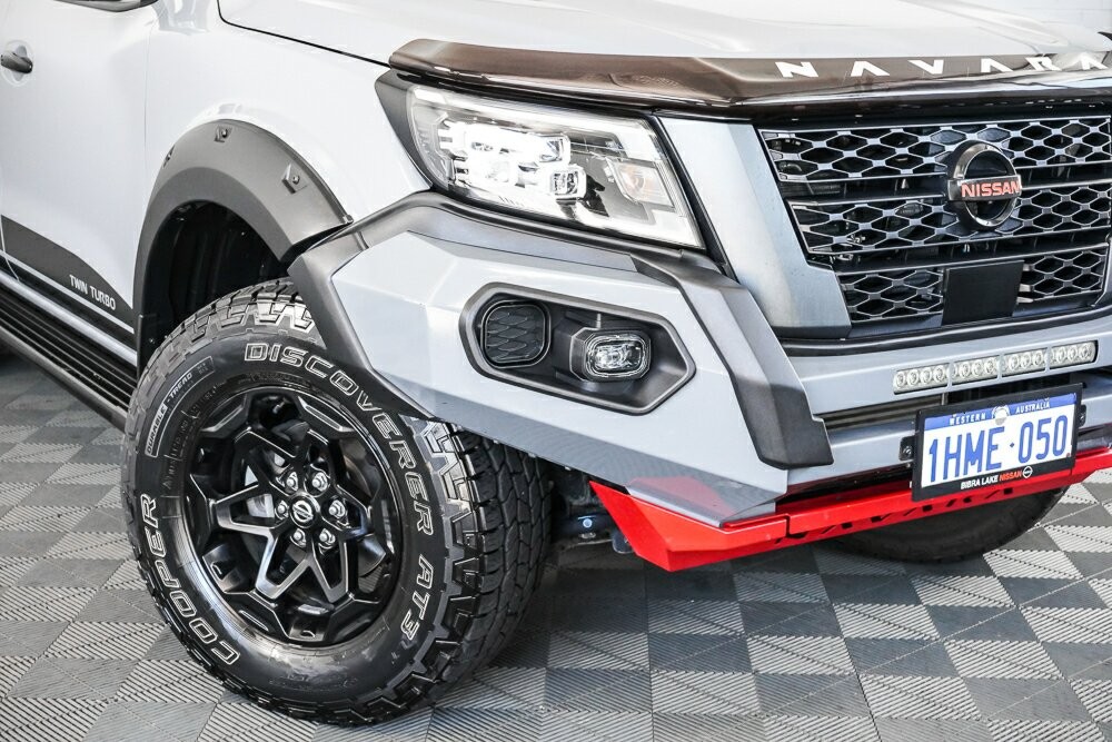 Nissan Navara image 2