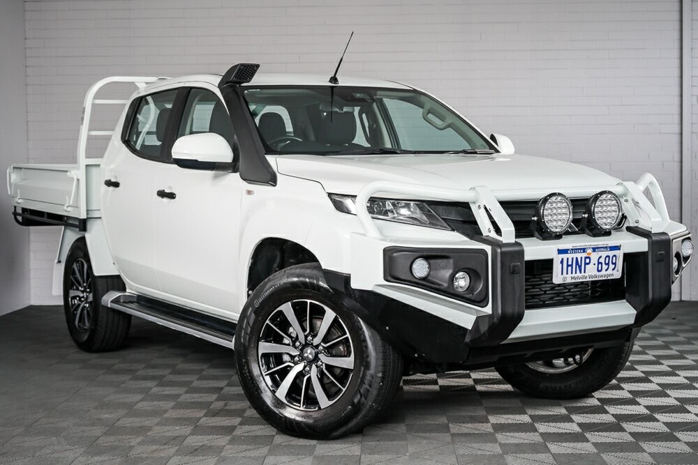 Mitsubishi Triton image 1