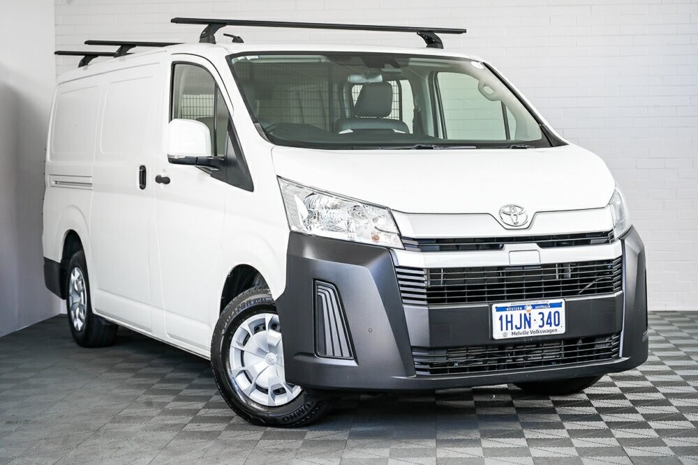 Toyota Hiace image 1