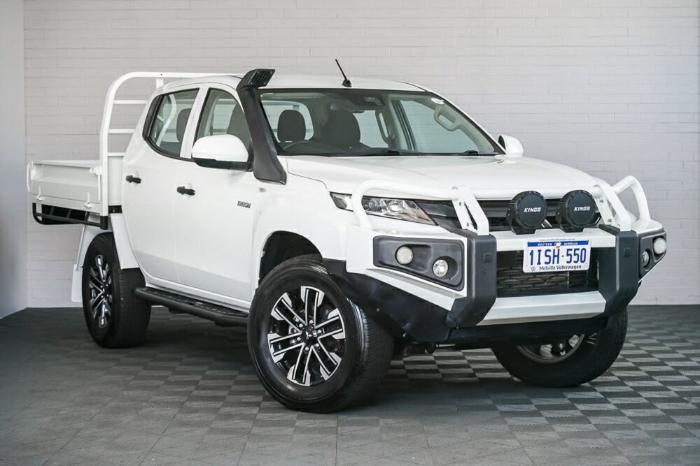 Mitsubishi Triton image 1