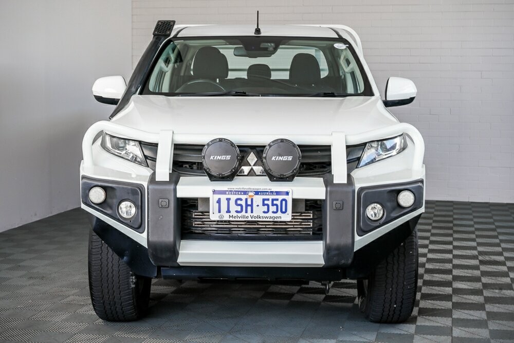 Mitsubishi Triton image 3