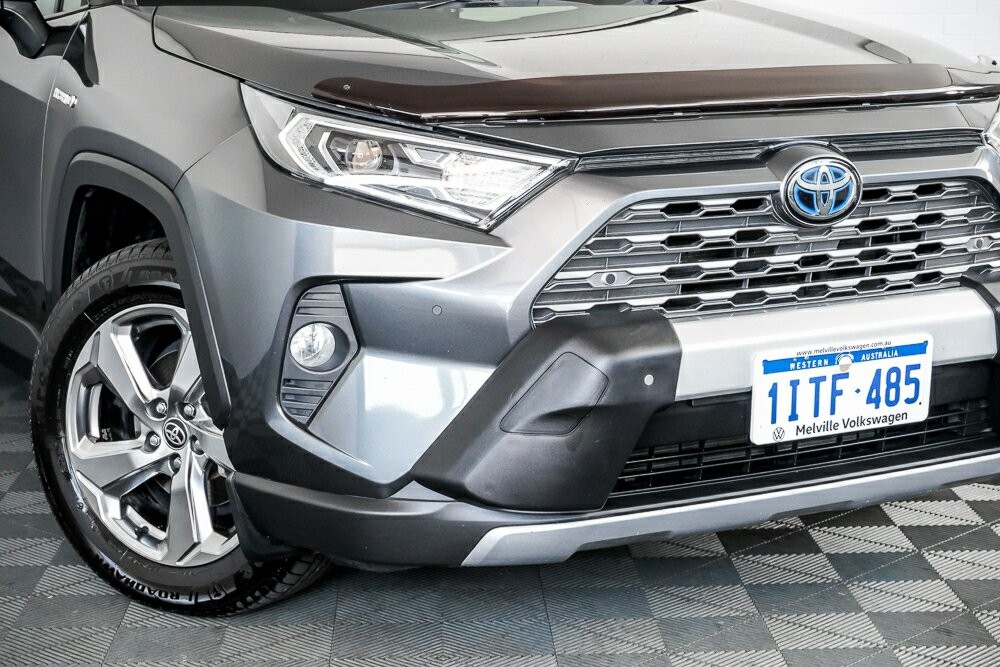 Toyota Rav4 image 2