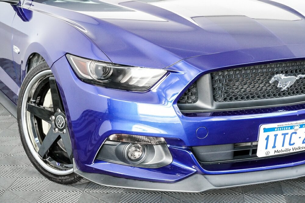 Ford Mustang image 2