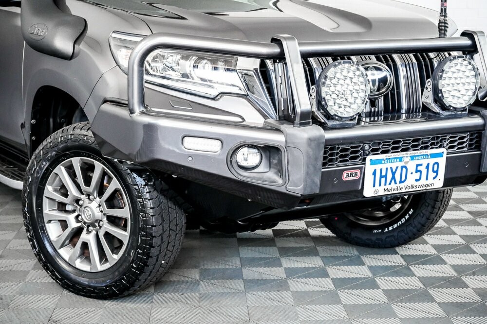 Toyota Landcruiser Prado image 2