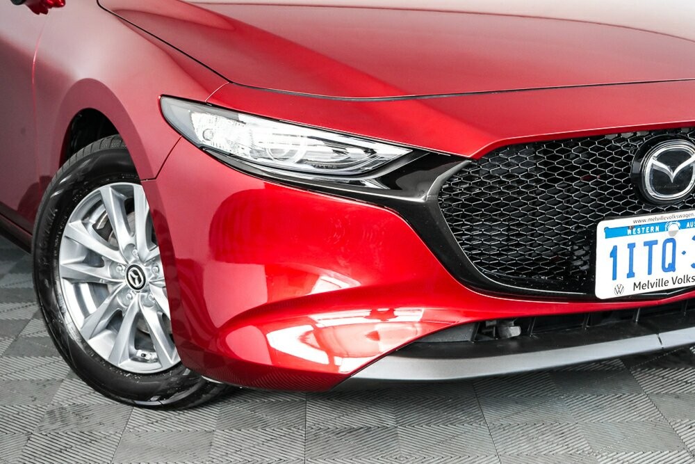 Mazda 3 image 2