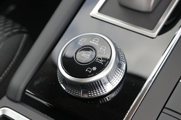 https://vehicle-cdn.autoleague.cloud/28156_22930576_14.jpg