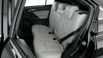 https://vehicle-cdn.autoleague.cloud/28156_2950467_35.jpg