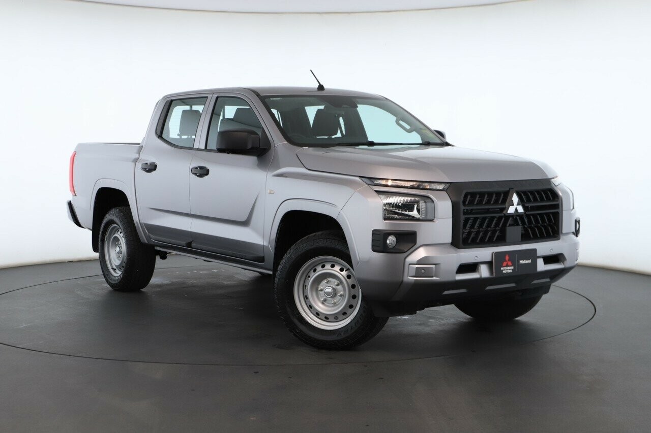 Mitsubishi Triton image 1