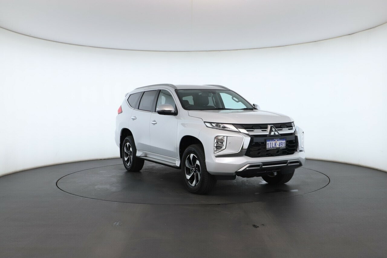 Mitsubishi Pajero Sport image 4