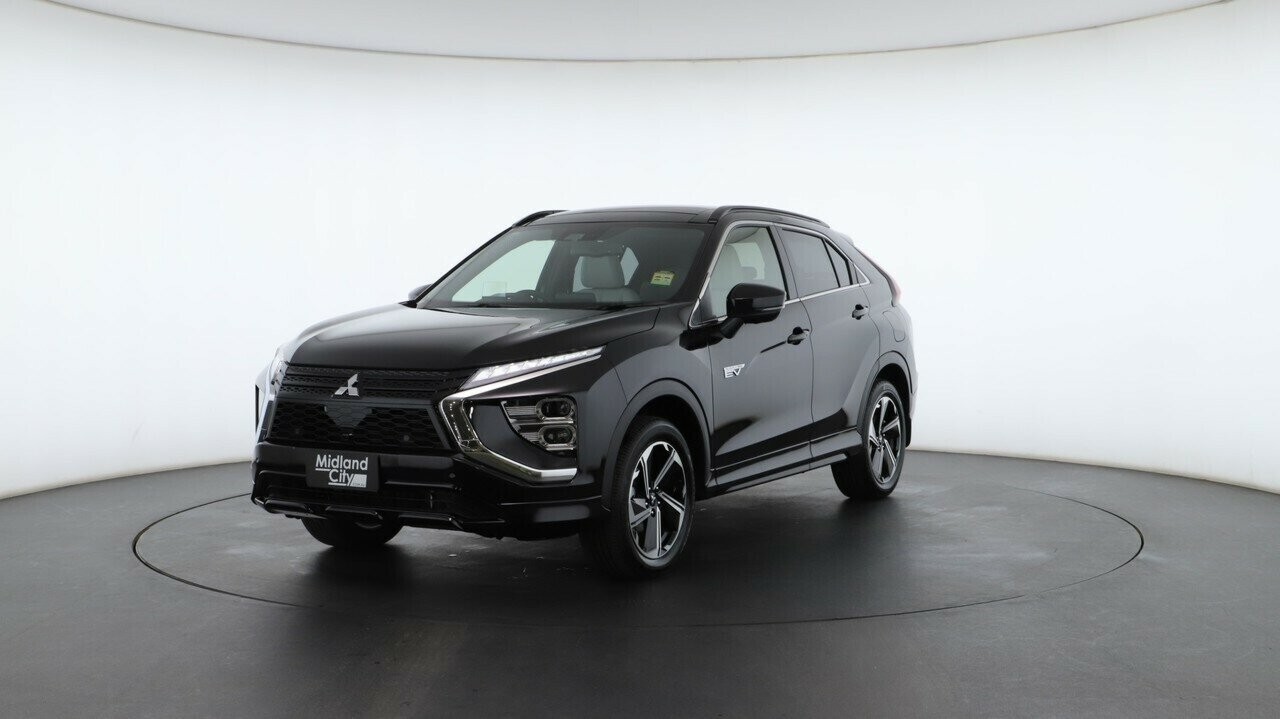 Mitsubishi Eclipse Cross image 2
