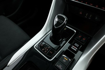 https://vehicle-cdn.autoleague.cloud/28156_3006854_27.jpg