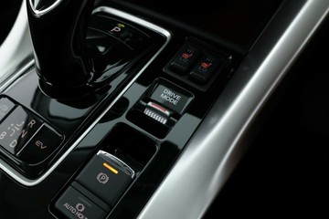 https://vehicle-cdn.autoleague.cloud/28156_3006854_28.jpg