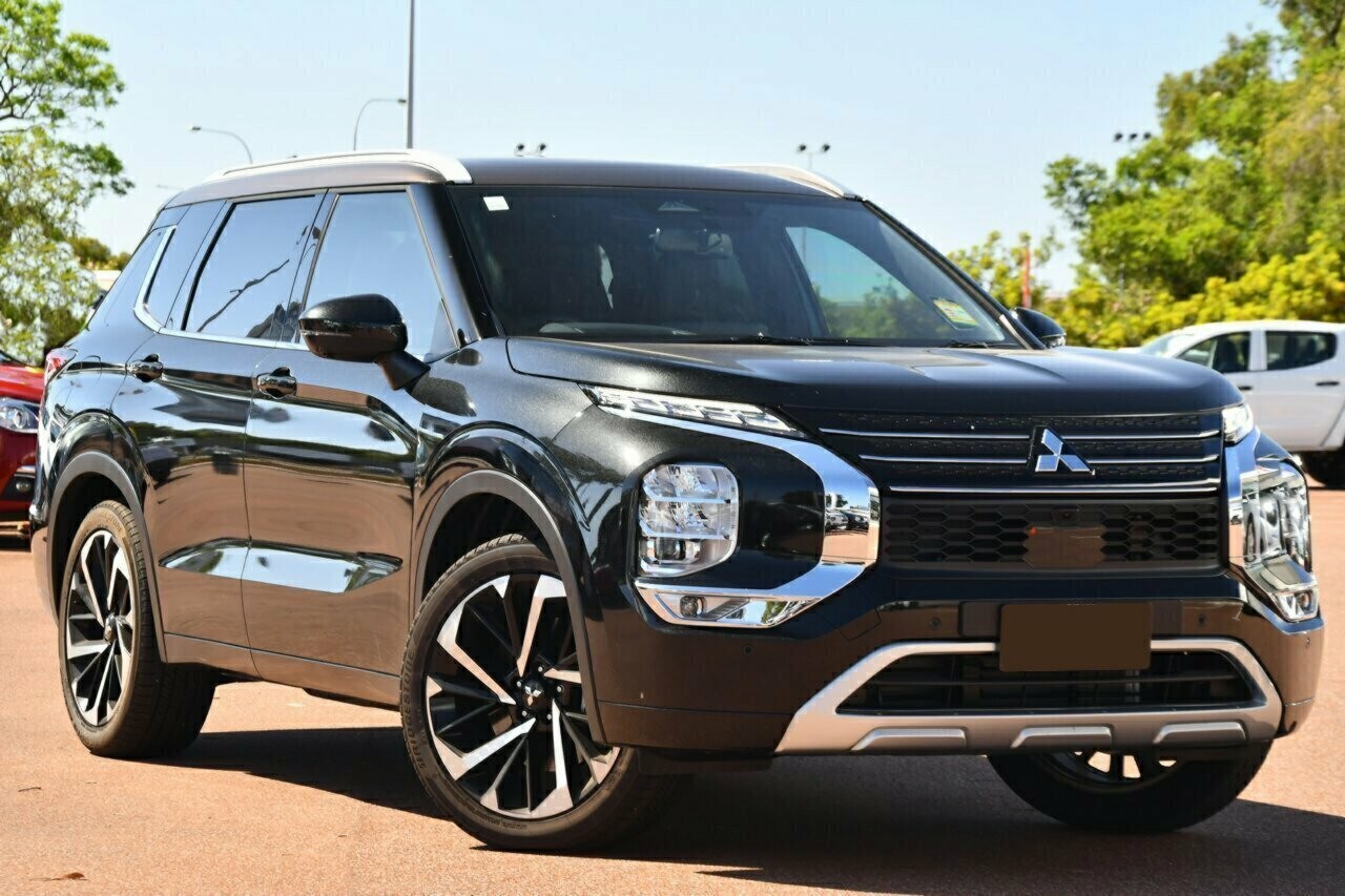 Mitsubishi Outlander image 1