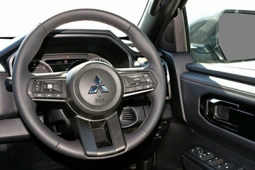https://vehicle-cdn.autoleague.cloud/28156_3028549_5.jpg