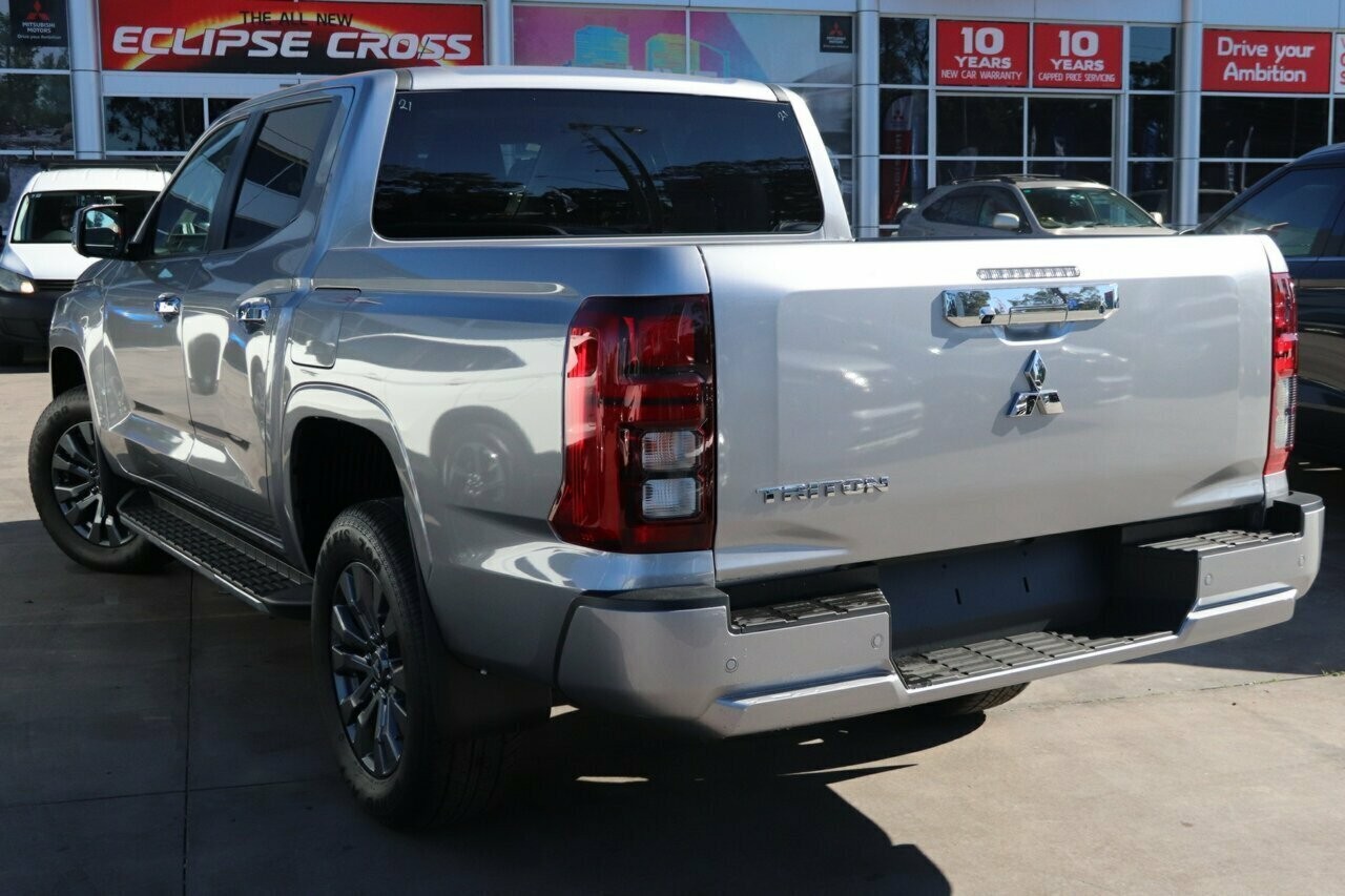 Mitsubishi Triton image 3