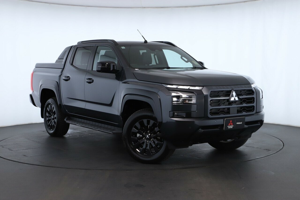 Mitsubishi Triton image 1