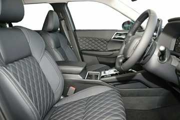 https://vehicle-cdn.autoleague.cloud/28156_3033194_6.jpg