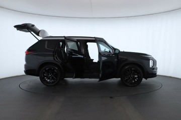 https://vehicle-cdn.autoleague.cloud/28156_3035241_2.jpg