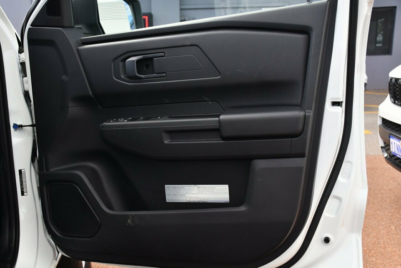 Mitsubishi Triton image 3