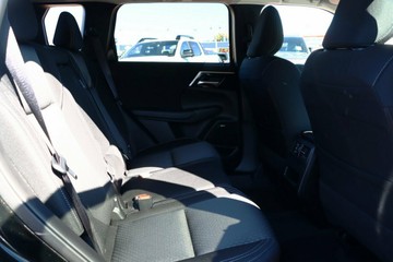 https://vehicle-cdn.autoleague.cloud/28156_3042621_5.jpg