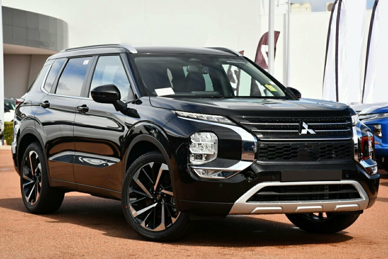 Mitsubishi Outlander image 1