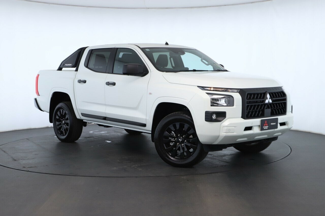 Mitsubishi Triton image 1