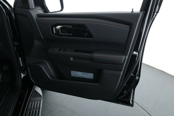 https://vehicle-cdn.autoleague.cloud/28156_3051842_16.jpg