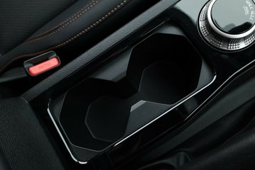 https://vehicle-cdn.autoleague.cloud/28156_3051842_30.jpg