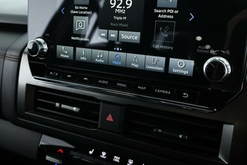 https://vehicle-cdn.autoleague.cloud/28156_3051843_24.jpg