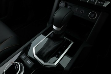 https://vehicle-cdn.autoleague.cloud/28156_3051843_27.jpg