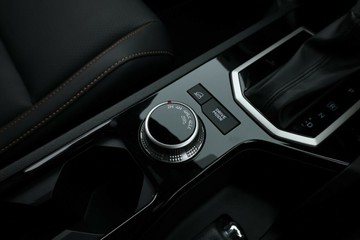 https://vehicle-cdn.autoleague.cloud/28156_3051843_28.jpg