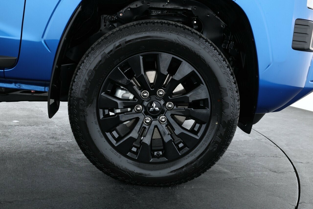 Mitsubishi Triton image 3