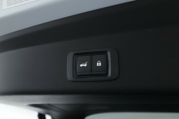 https://vehicle-cdn.autoleague.cloud/28156_3057625_17.jpg