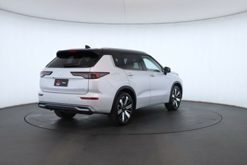 https://vehicle-cdn.autoleague.cloud/28156_3057625_18.jpg