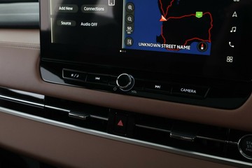 https://vehicle-cdn.autoleague.cloud/28156_3057625_27.jpg