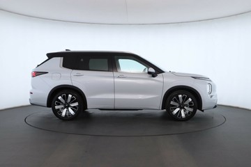 https://vehicle-cdn.autoleague.cloud/28156_3057625_3.jpg