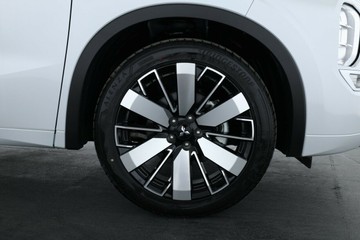 https://vehicle-cdn.autoleague.cloud/28156_3057625_4.jpg