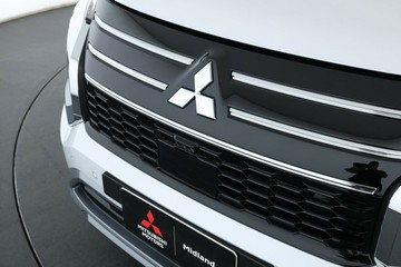 https://vehicle-cdn.autoleague.cloud/28156_3057625_8.jpg