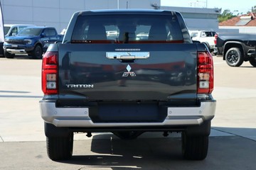 https://vehicle-cdn.autoleague.cloud/28156_3064293_11.jpg