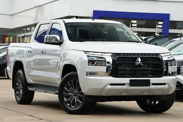 https://vehicle-cdn.autoleague.cloud/28156_3064369_1.jpg