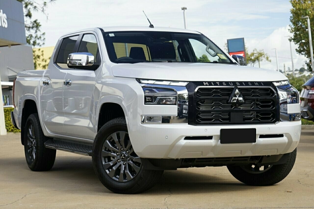 Mitsubishi Triton image 1