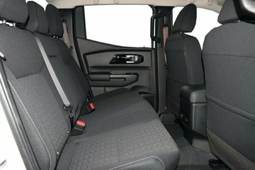 https://vehicle-cdn.autoleague.cloud/28156_3065821_7.jpg