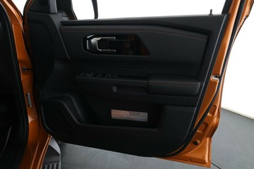 https://vehicle-cdn.autoleague.cloud/28156_3065964_18.jpg