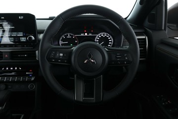 https://vehicle-cdn.autoleague.cloud/28156_3065964_21.jpg