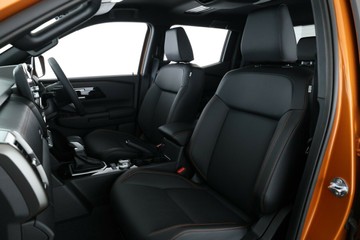 https://vehicle-cdn.autoleague.cloud/28156_3065964_32.jpg