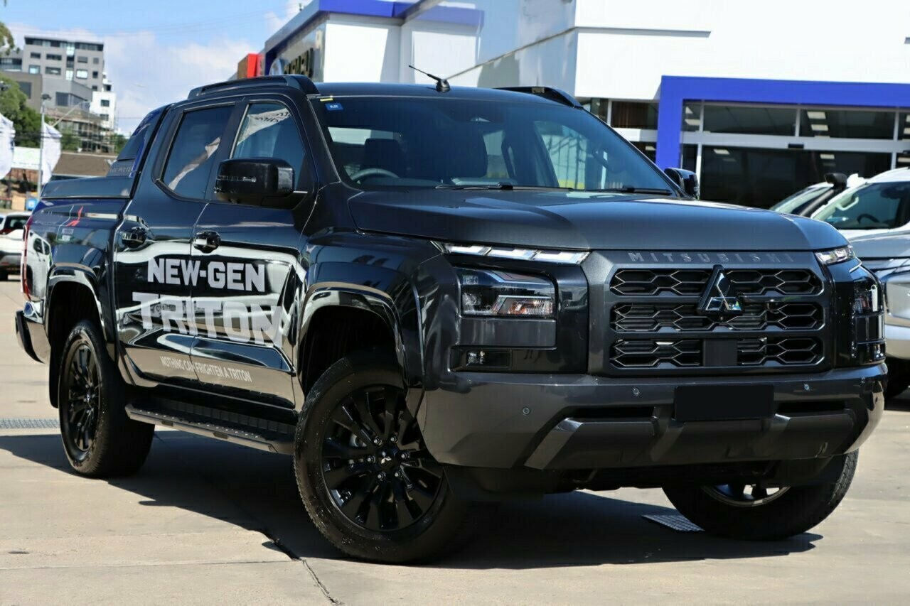 Mitsubishi Triton image 1