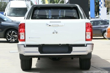 https://vehicle-cdn.autoleague.cloud/28156_3078191_18.jpg